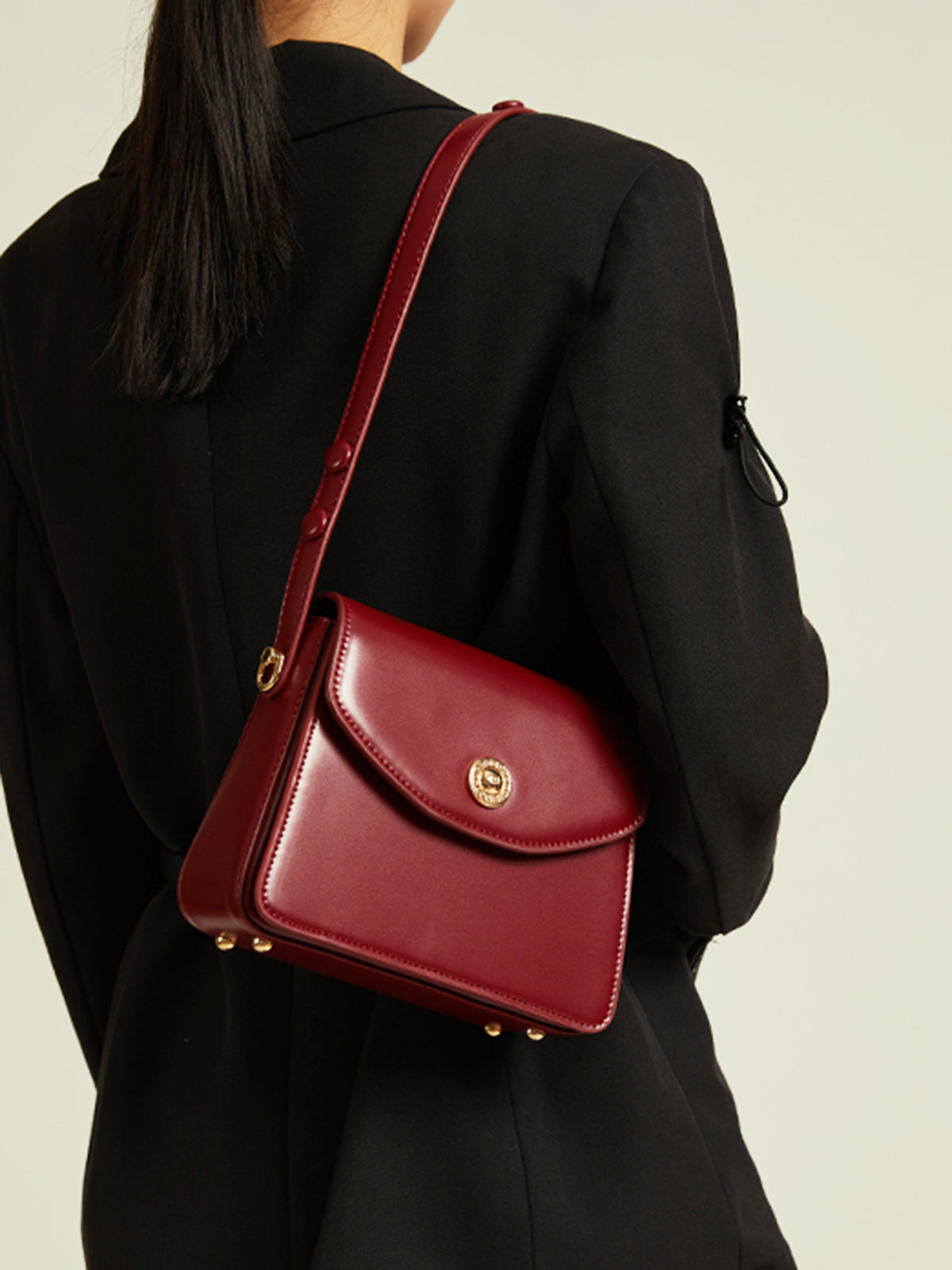 Elegant Structured Shoulder Bag – Timeless Everyday Handbag