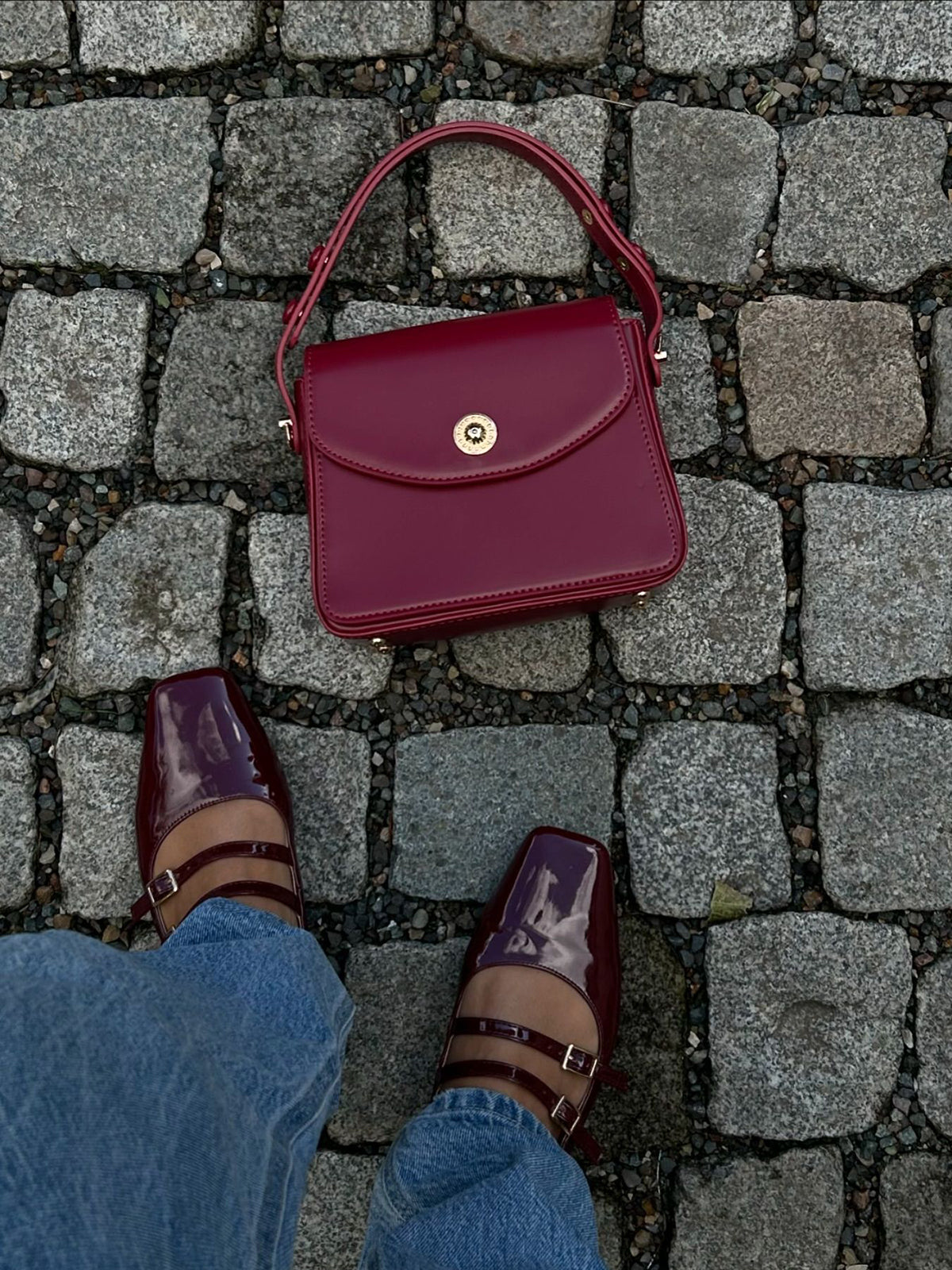 Elegant Structured Shoulder Bag – Timeless Everyday Handbag