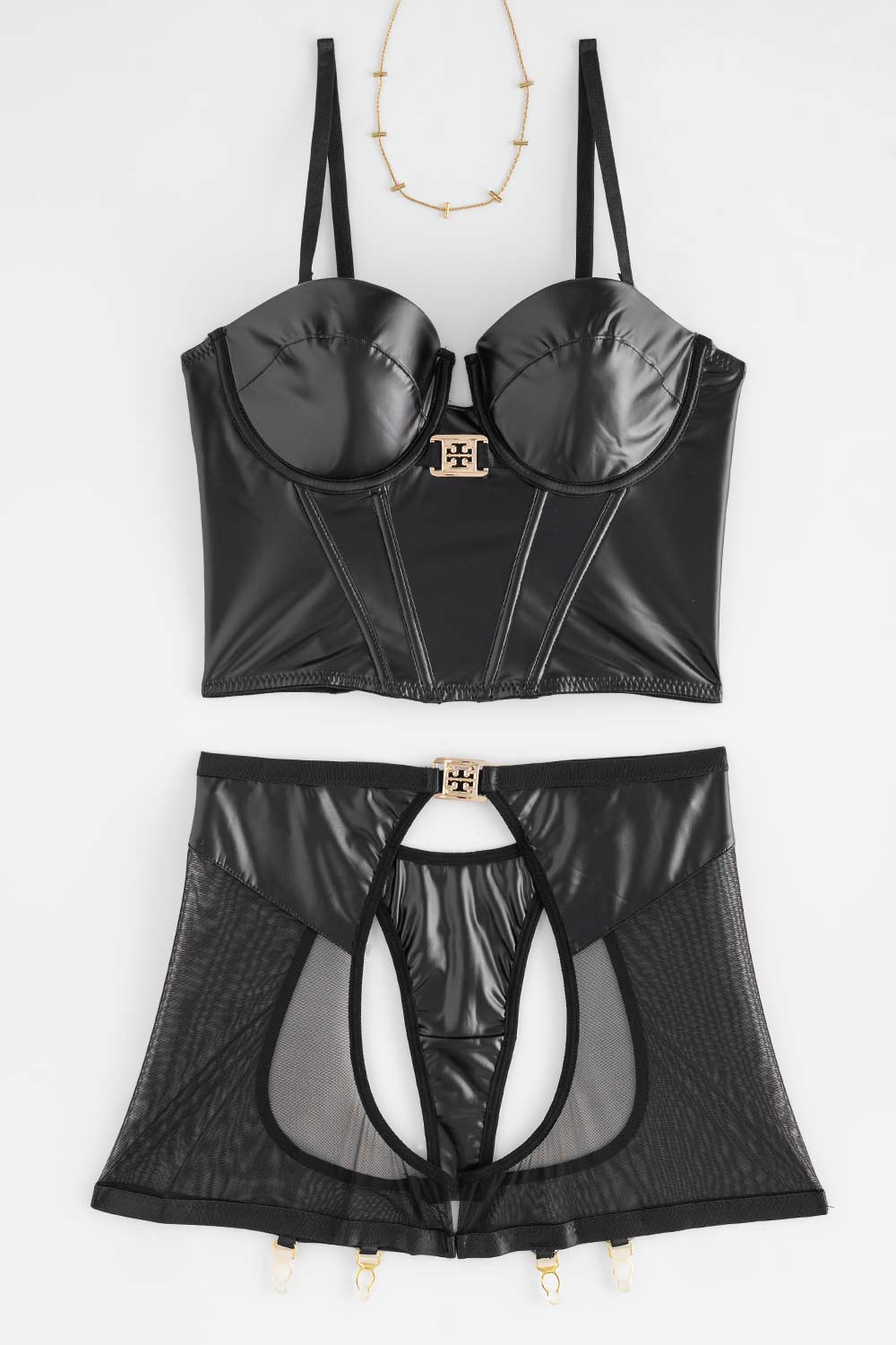 Bella’s Vixen Leather Set