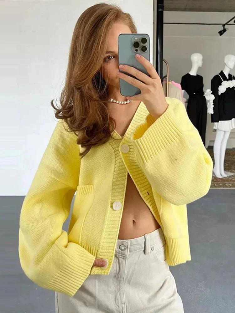 V-Neck Knit Cardigan – Oversized Button-Front Autumn Sweater